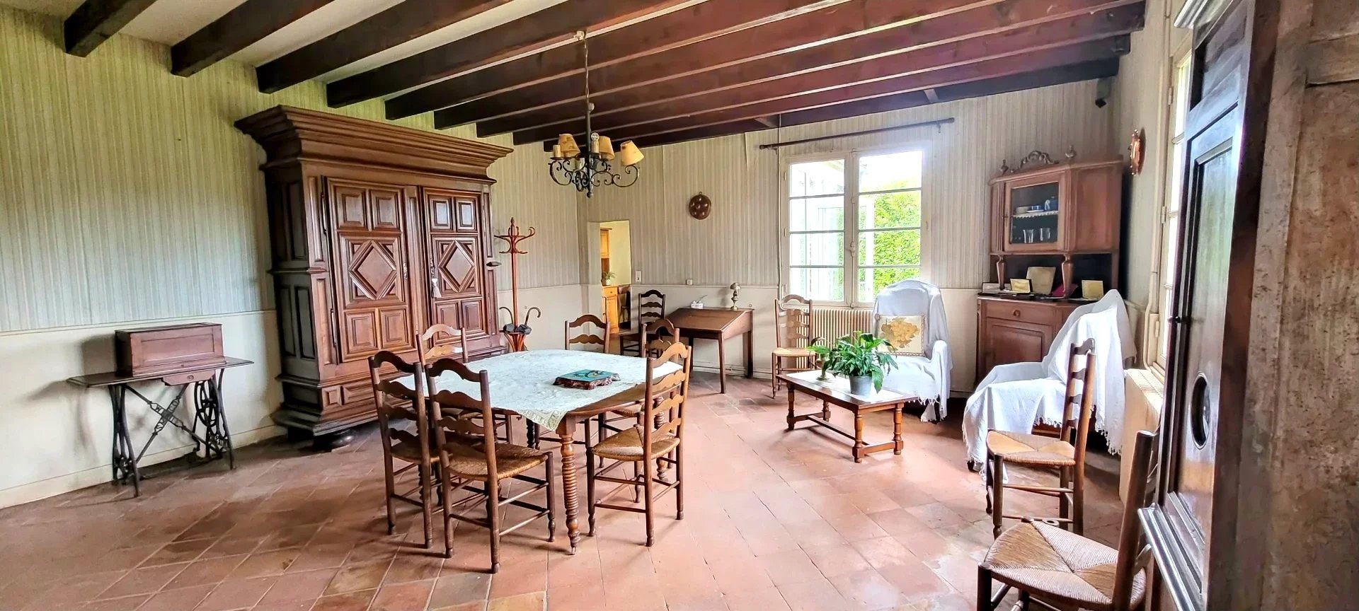 Maison à vendre  - 5 pièce(s) - 140m2 - Saint-denis-de-pile (33910)