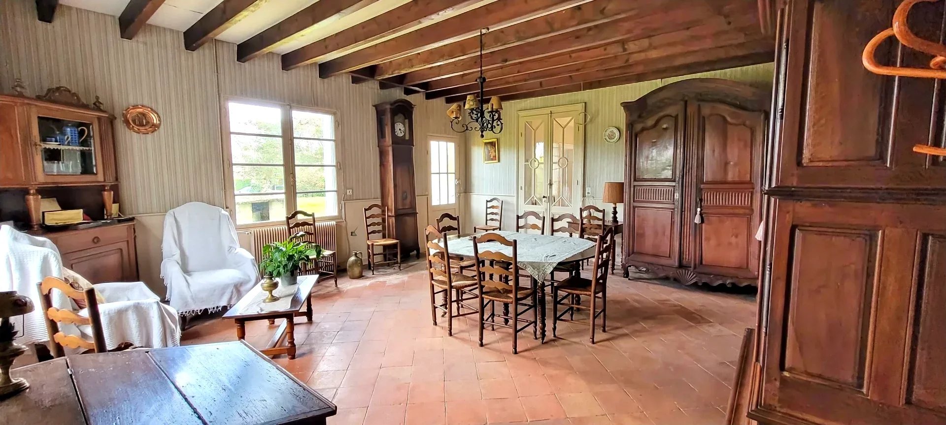 Maison à vendre  - 5 pièce(s) - 140m2 - Saint-denis-de-pile (33910)