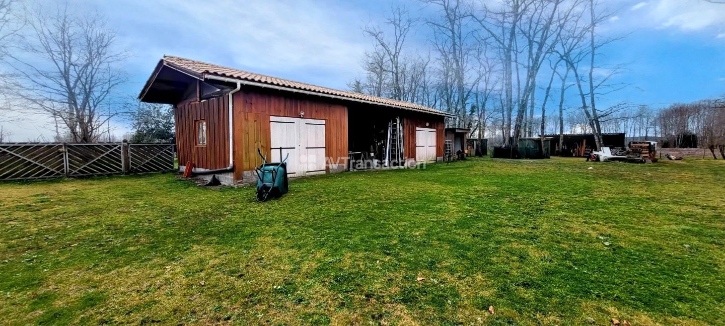 33720 GUILLOS - MAISON EN PIERRES 210M² PARC 10000M² PISCINE