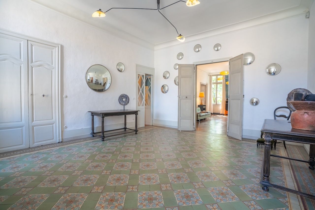 Demeure de ville et village à vendre  - 20 pièce(s) - 700m2 - Carcassonne (11000)