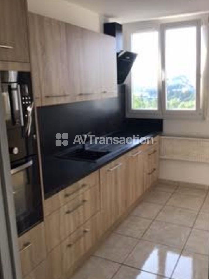 Appartement à vendre  - 3 pièce(s) - 75m2 - Saint-étienne (42100)