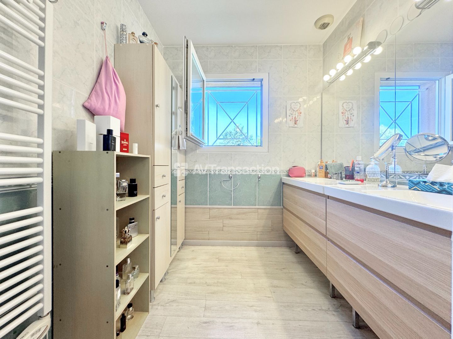  Maison plain pieds 3 chambres avec piscine au calme