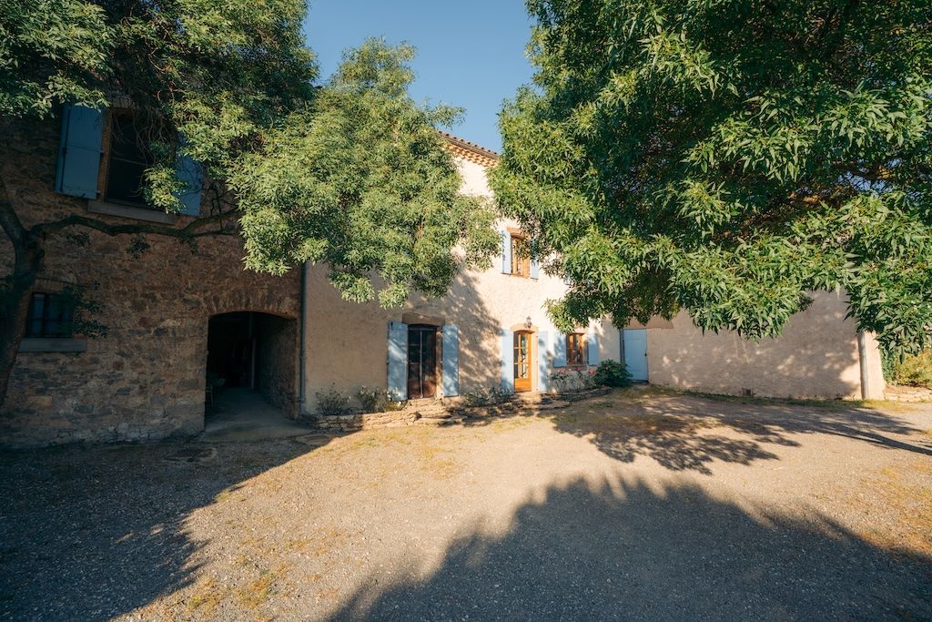 Domaine à vendre  - 10 pièce(s) - 520m2 - La Liviniere (34210)
