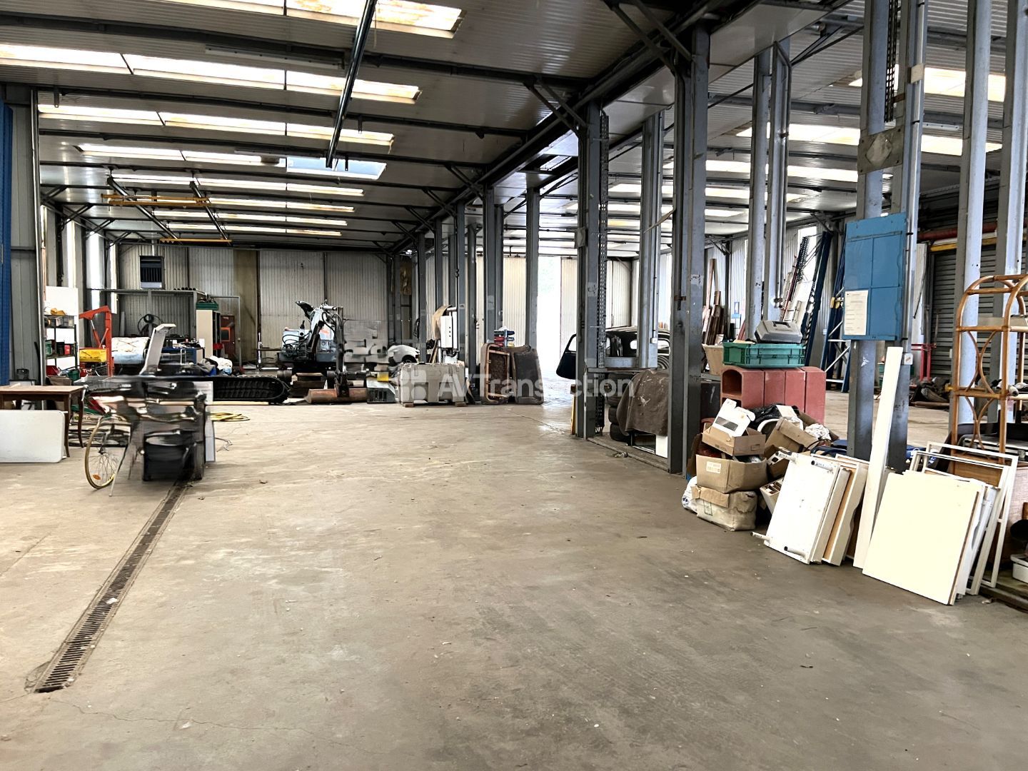 Locaux d'activité à vendre  - 2 pièce(s) - 735m2 - Vernon (27200)