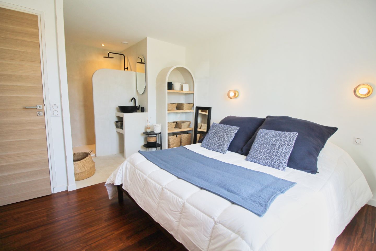 MAISON RÉNOVÉE A 200 M DU PARC DE VAUX