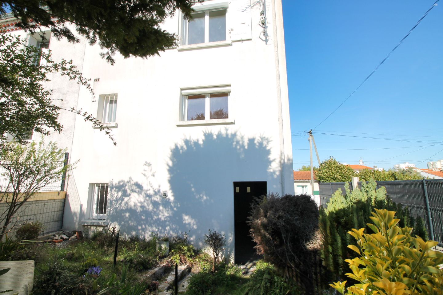 ROYAN - MAISON A 650 M DU MARCHÉ CENTRAL