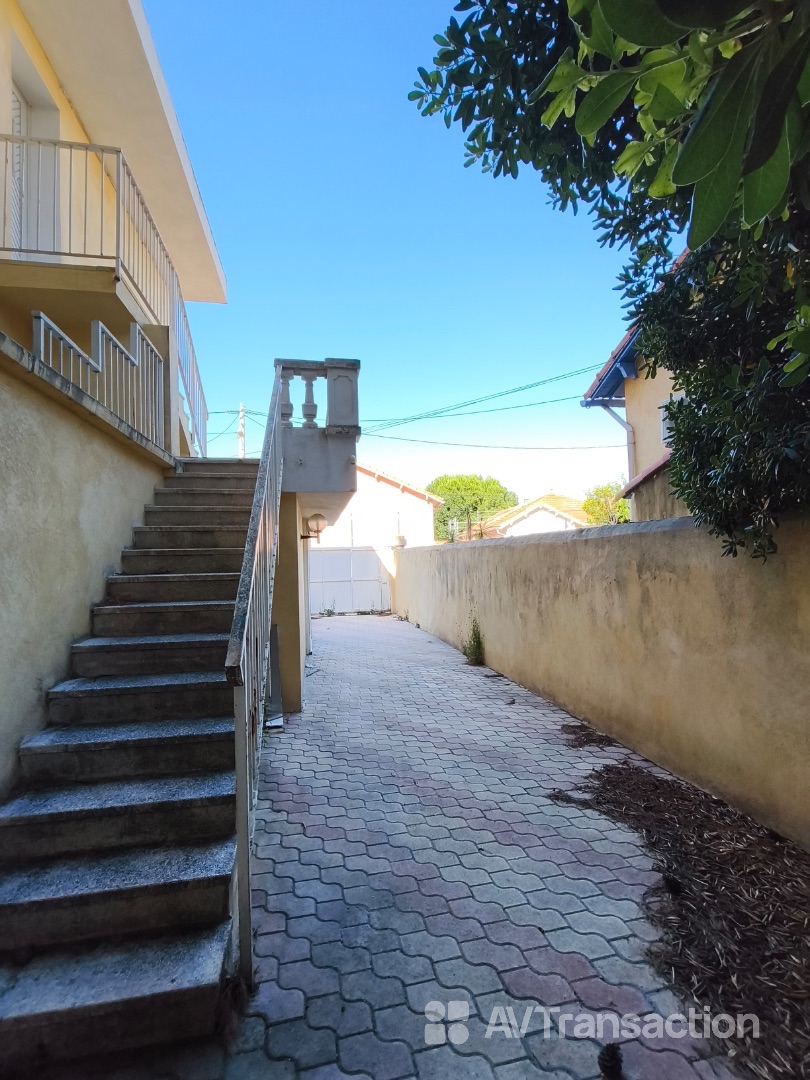 Maison à vendre  - 130m2 - Marseille (13009)