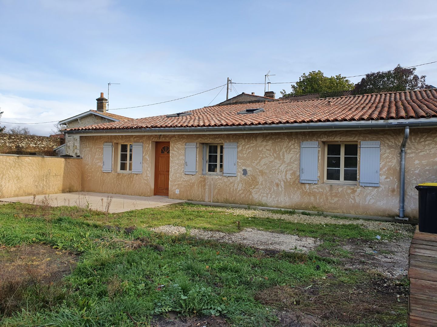 33390-BERSON BOURG ENSEMBLE 2 MAISONS MITOYENNES 147M² HABITABLE