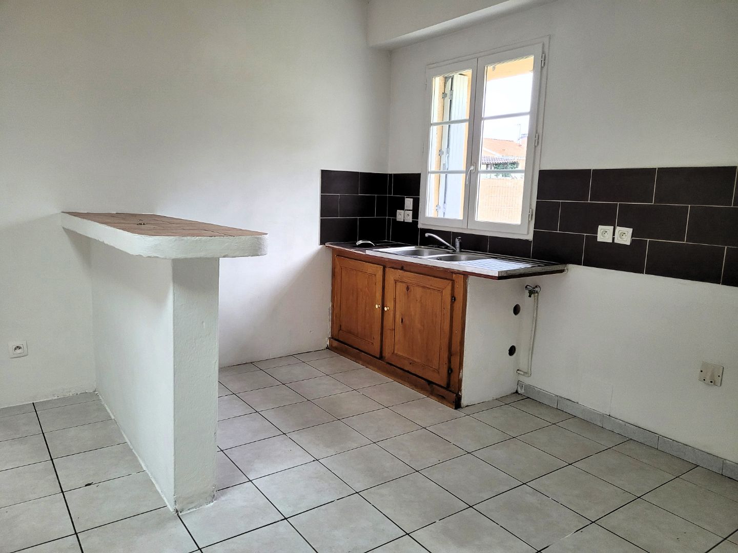 33390-BERSON BOURG ENSEMBLE 2 MAISONS MITOYENNES 147M² HABITABLE