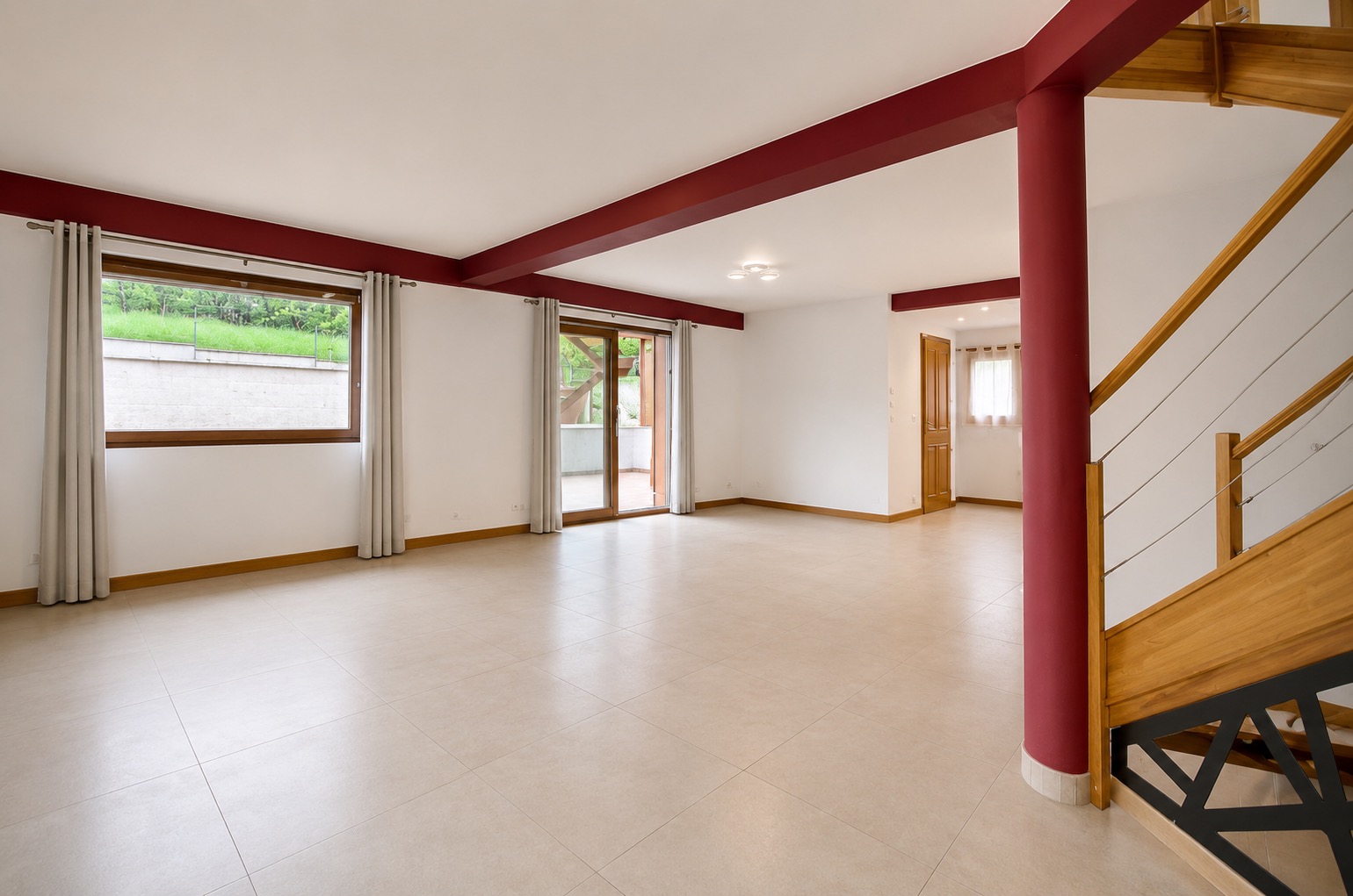 Maison à vendre  - 5 pièce(s) - 195m2 - Perrignier (74550)