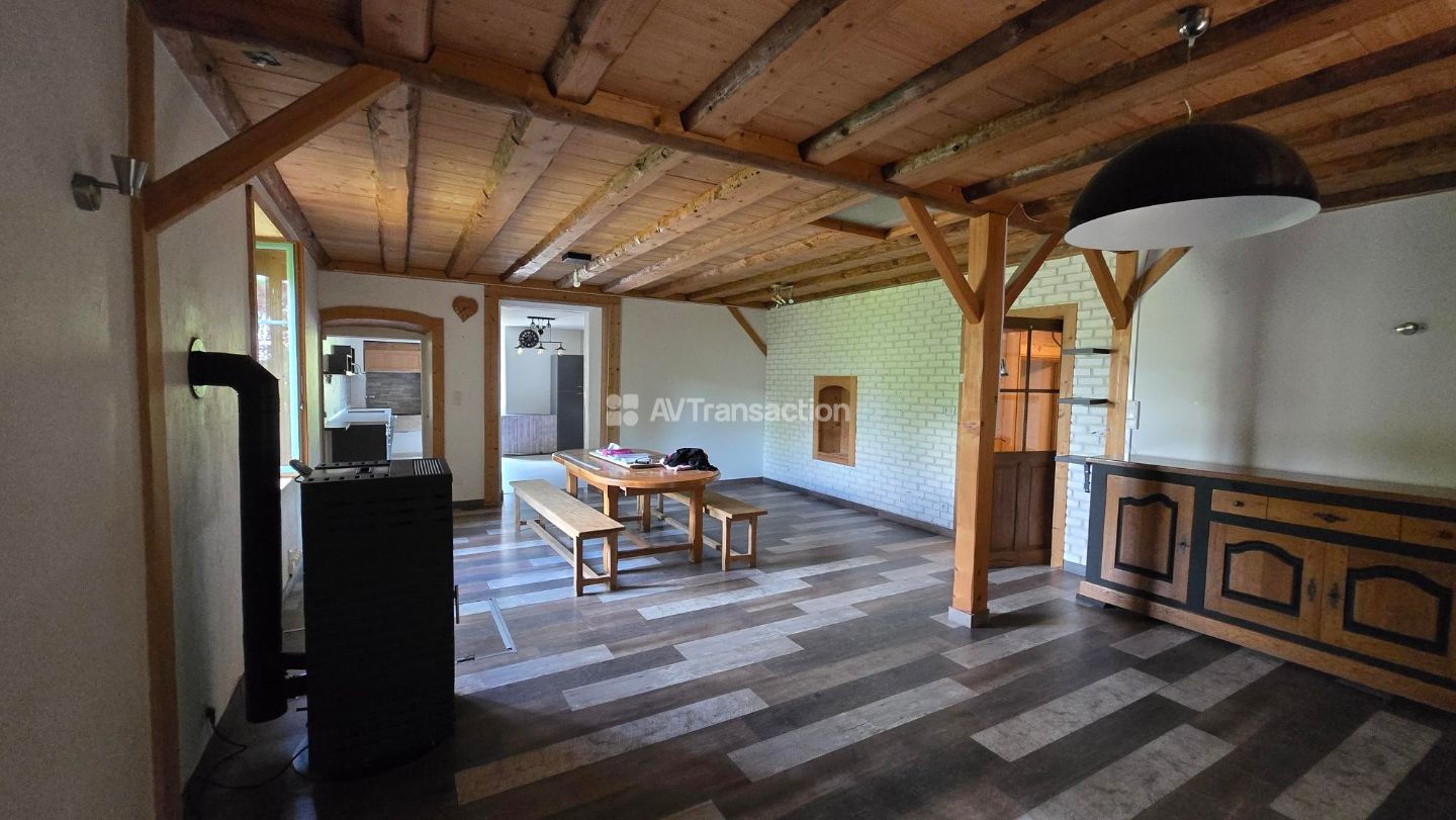 Maison à vendre  - 8 pièce(s) - 188m2 - La Chaumusse (39150)