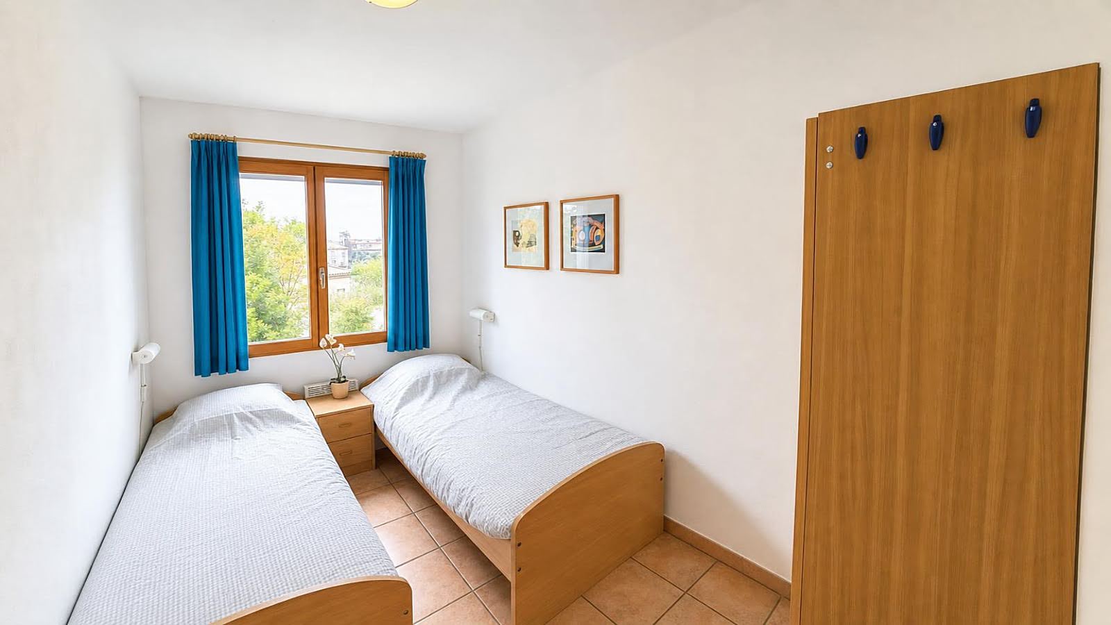Villa avec belle vue, piscine, garage, jardin 2622 m² à Aigne