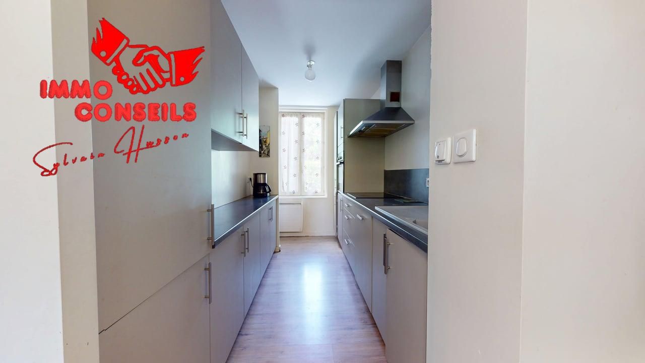 MAISON DE VILLE QUARTIER CALME ET RECHERCHE