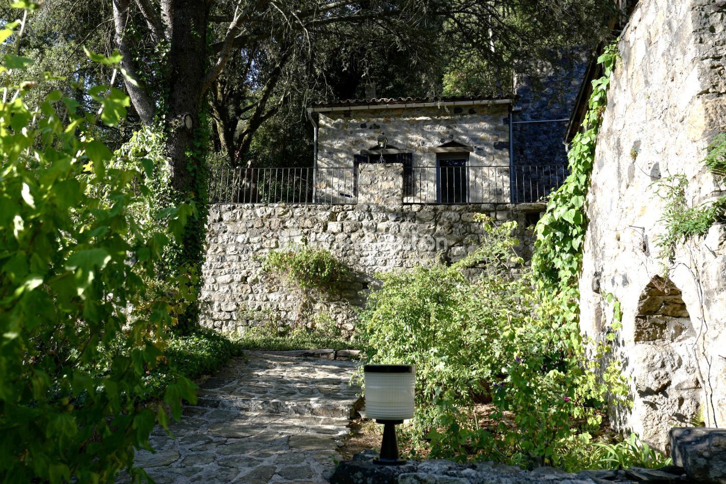 Maison de caractère à vendre  - 6 pièce(s) - 140m2 - Meyras (07380)