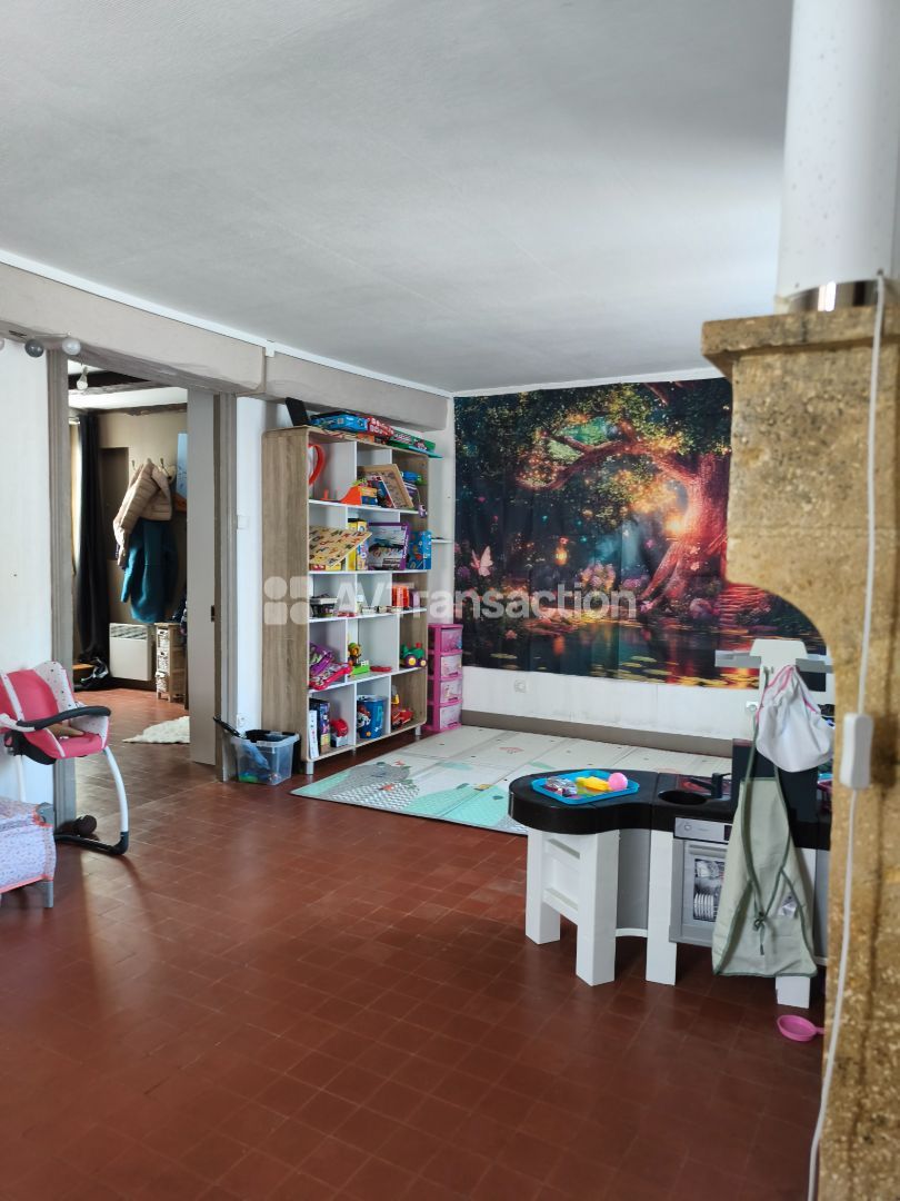Maison à vendre  - 8 pièce(s) - 149m2 - Saint-amand-montrond (18200)