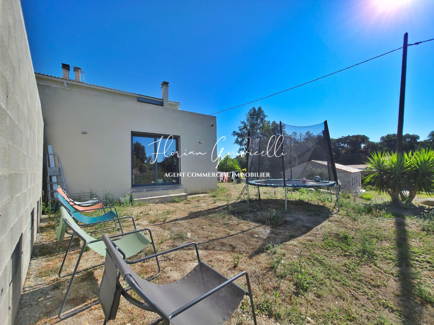 Maison mitoyenne à vendre  - 3 pièce(s) - 95m2 - Aléria (20270)