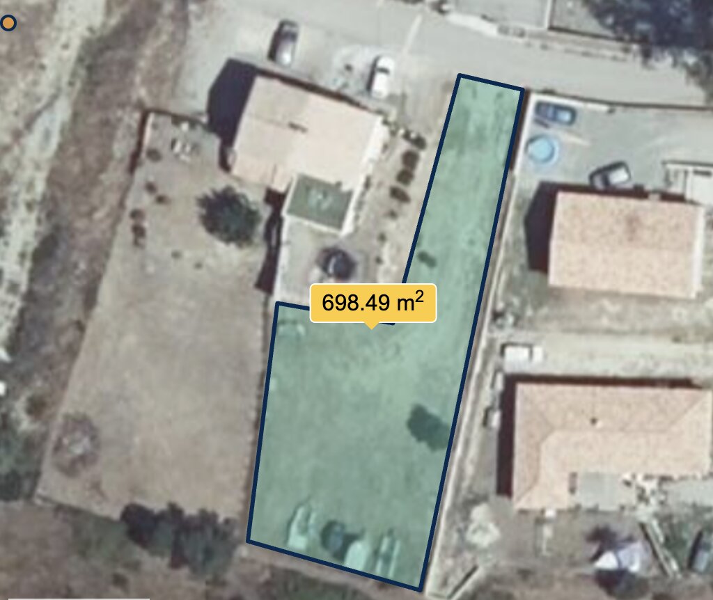 ALÉRIA – ANCIENNE GRANGE RÉNOVÉE AVEC TERRAIN CONSTRUCTIBLE 