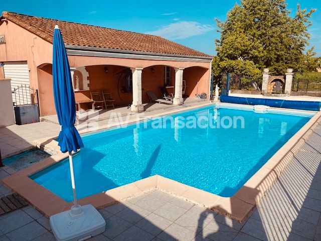 Maison au calme 215m2 avec piscine 5 chambres