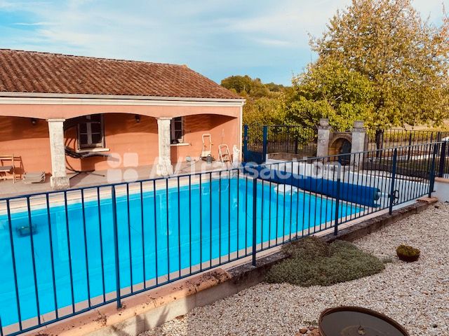 Maison au calme 215m2 avec piscine 5 chambres