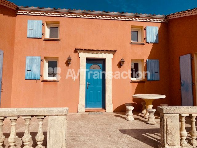 Maison à vendre  - 8 pièce(s) - 215m2 - Ladiville (16120)