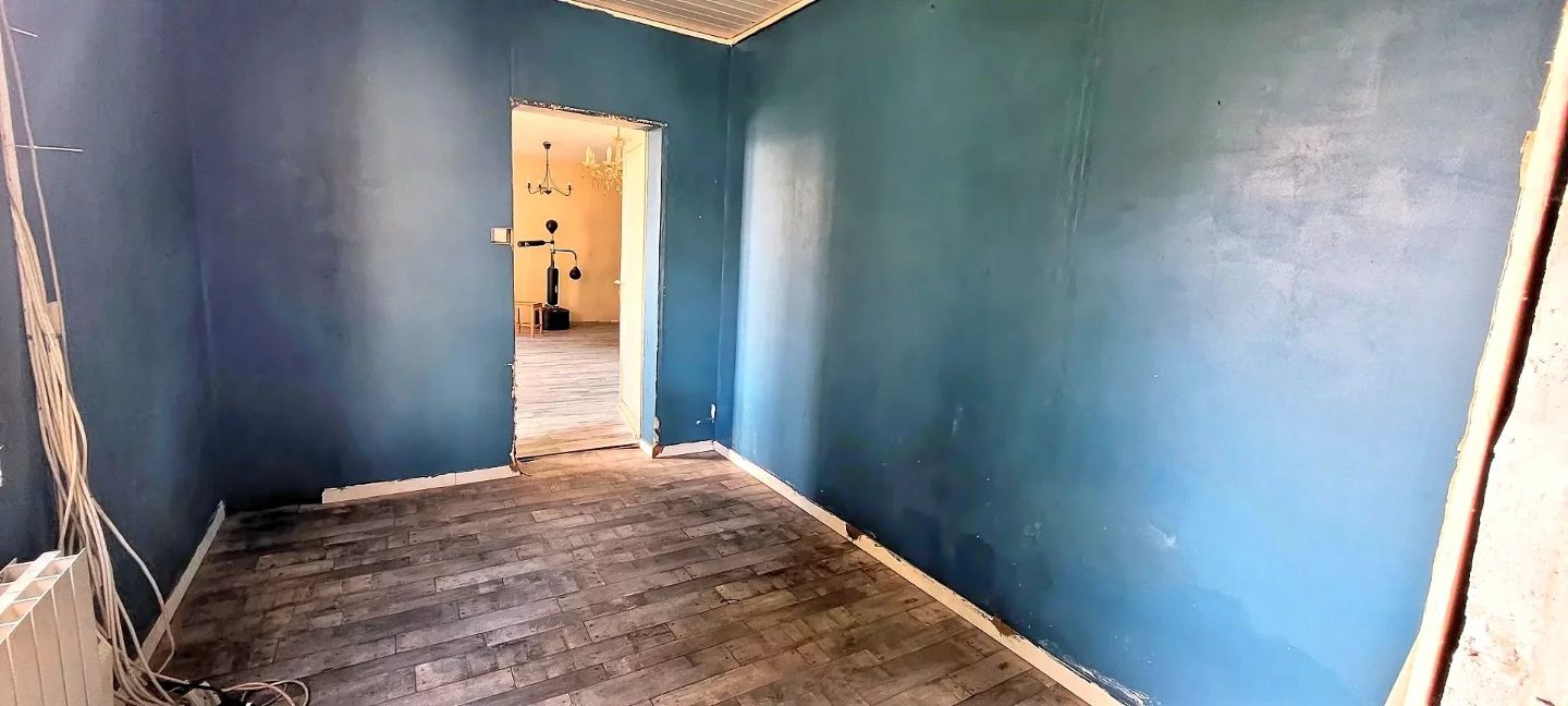 33230 ABZAC - PROPRIETE 5 CHAMBRES GRANGES 2HA TERRAIN