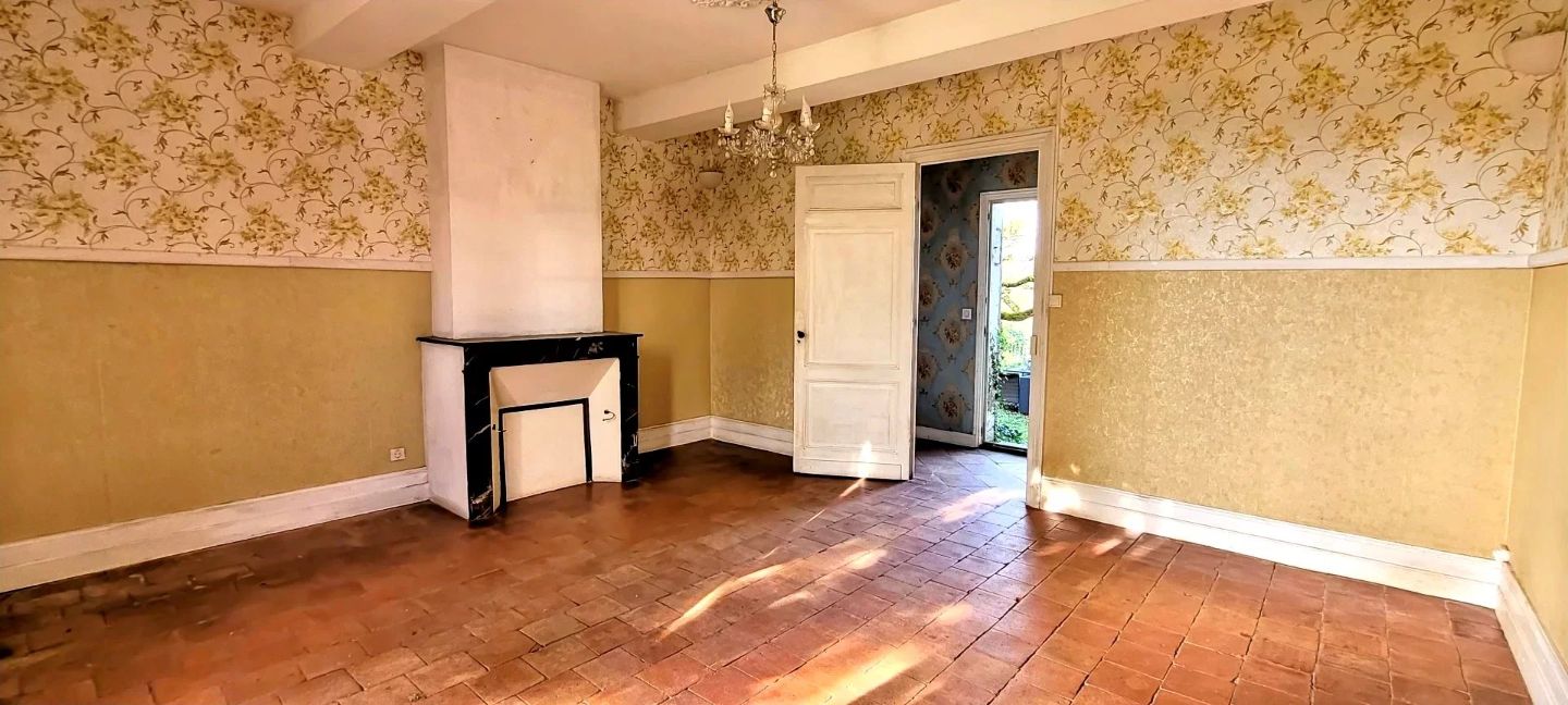 Maison à vendre  - 8 pièce(s) - 260m2 - Abzac (33230)