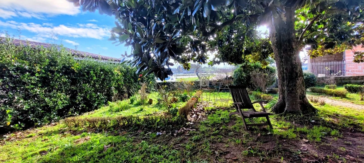 33230 ABZAC - PROPRIETE 5 CHAMBRES GRANGES 2HA TERRAIN
