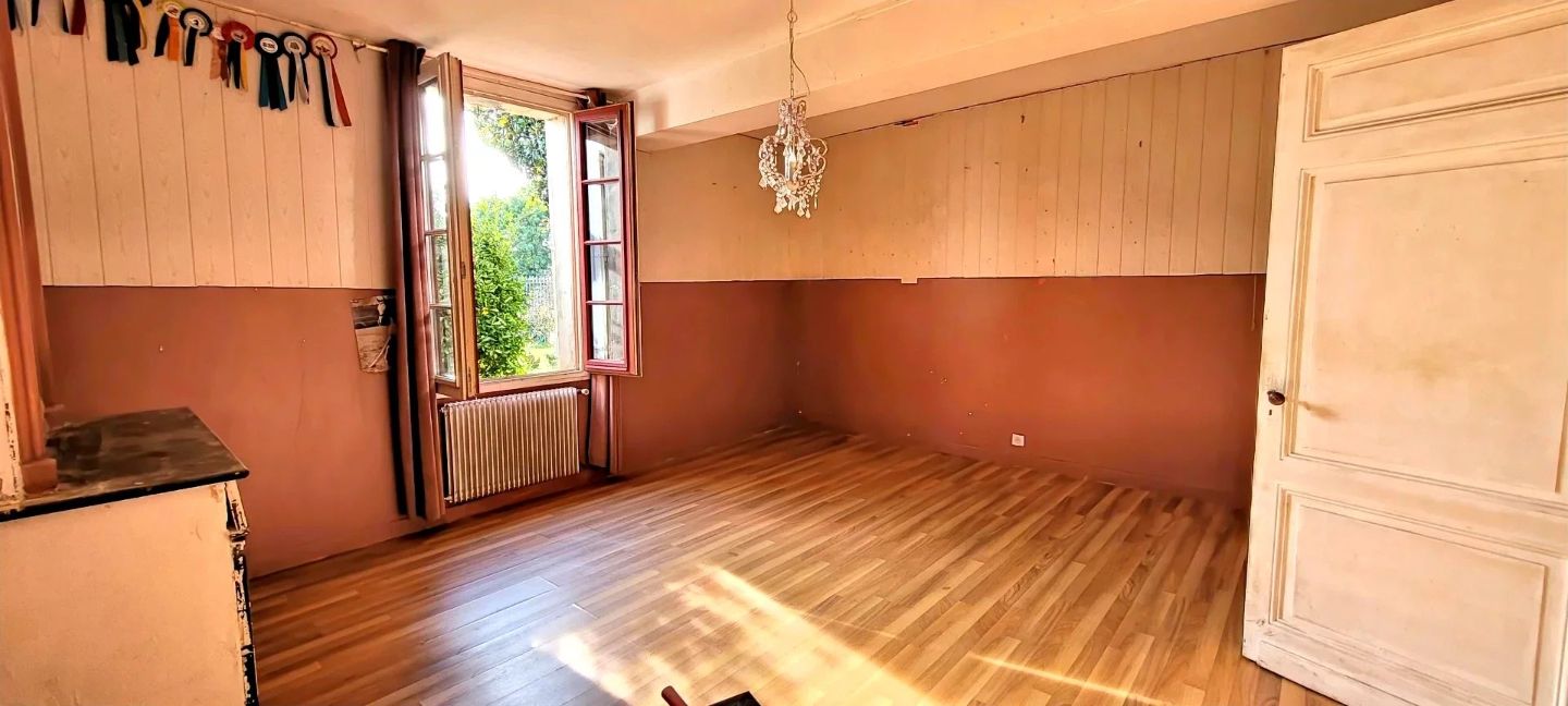 33230 ABZAC - PROPRIETE 5 CHAMBRES GRANGES 2HA TERRAIN