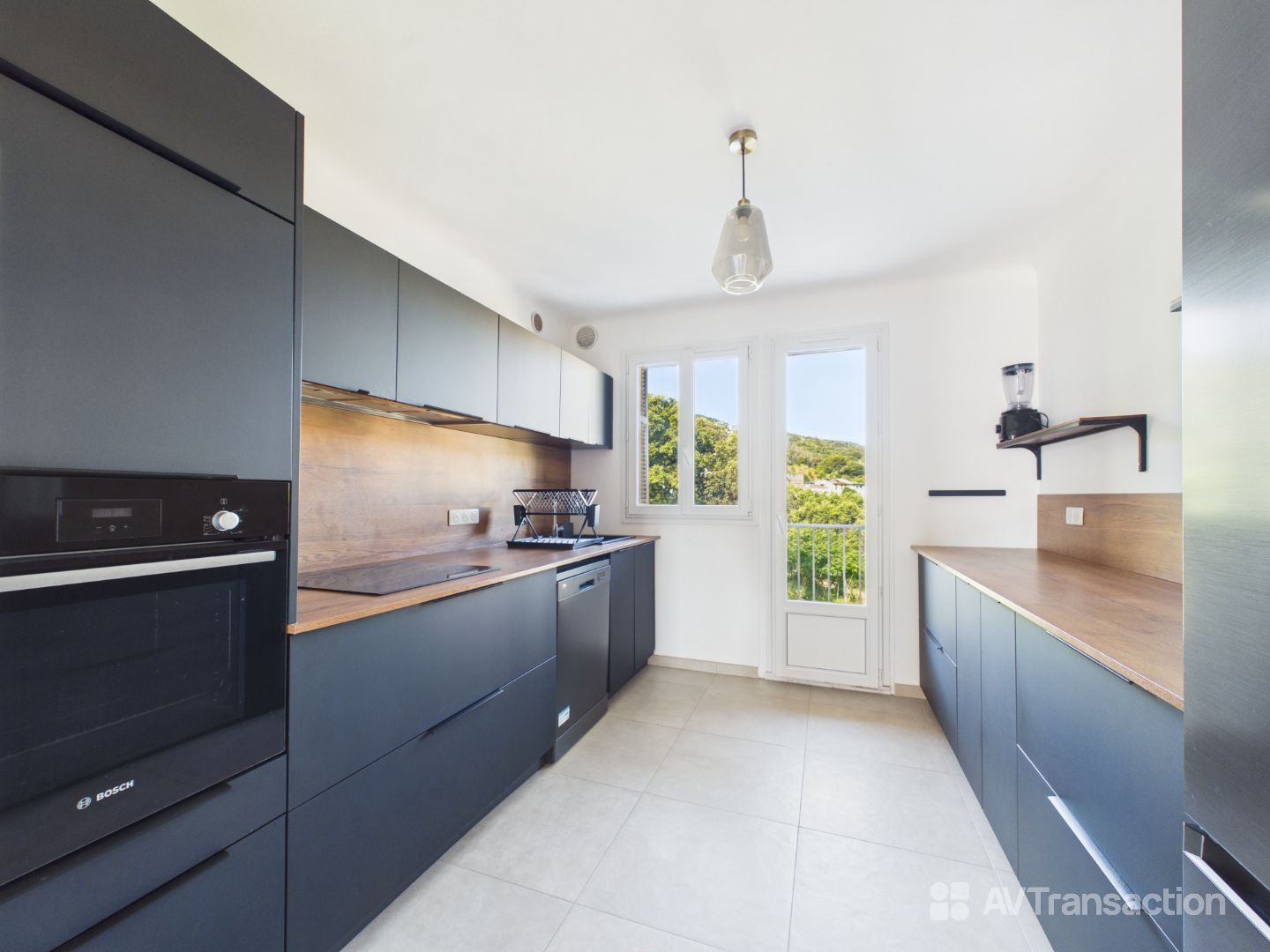 Appartement rénové à vendre  - 3 pièce(s) - 67.86m2 - Ajaccio (20000)