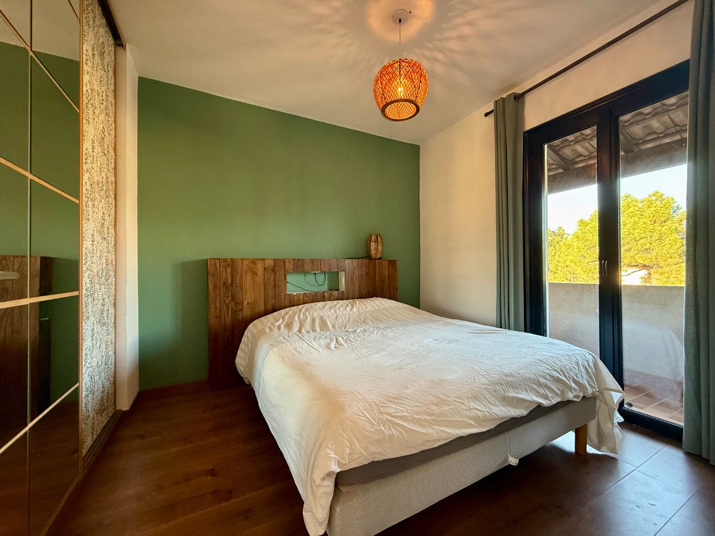 Villa T4 en duplex - vue mer &amp; montagnes