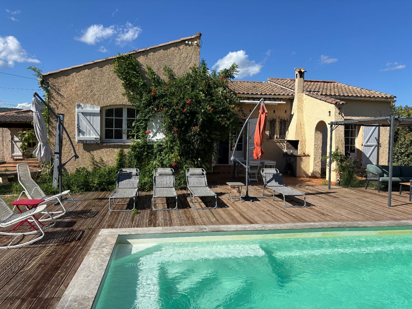 Maison à vendre  - 4 pièce(s) - 130m2 - Le Muy (83490)