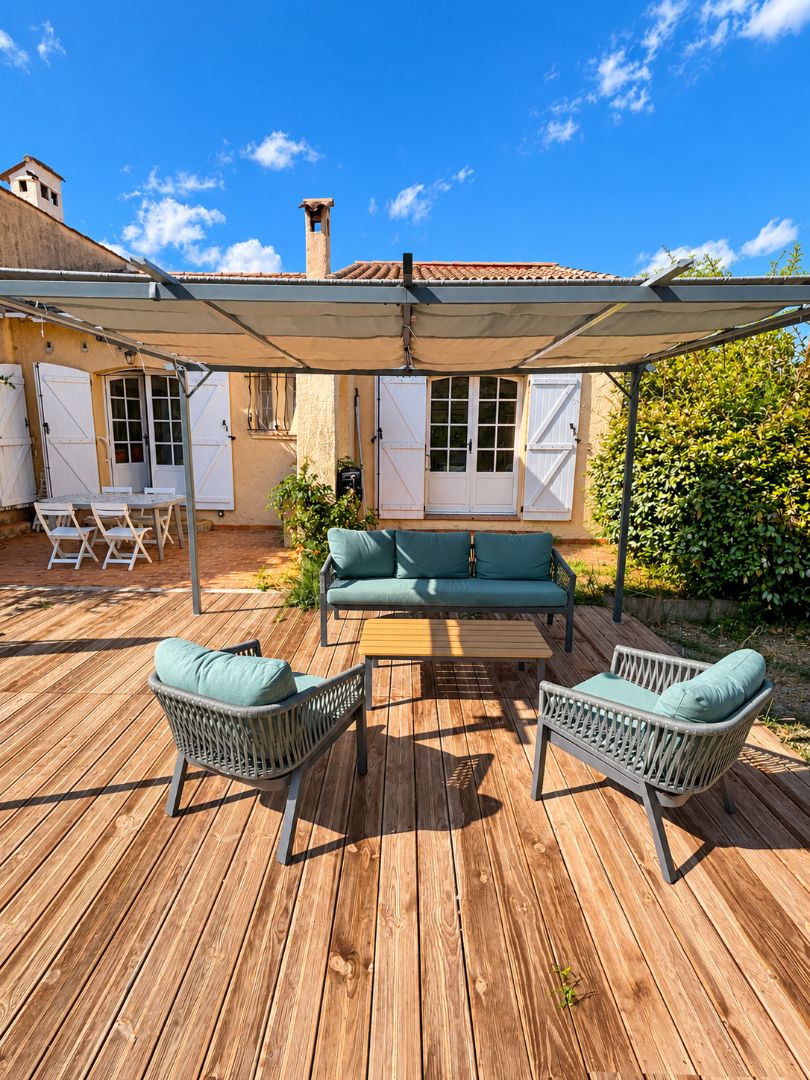 Maison à vendre  - 4 pièce(s) - 130m2 - Le Muy (83490)