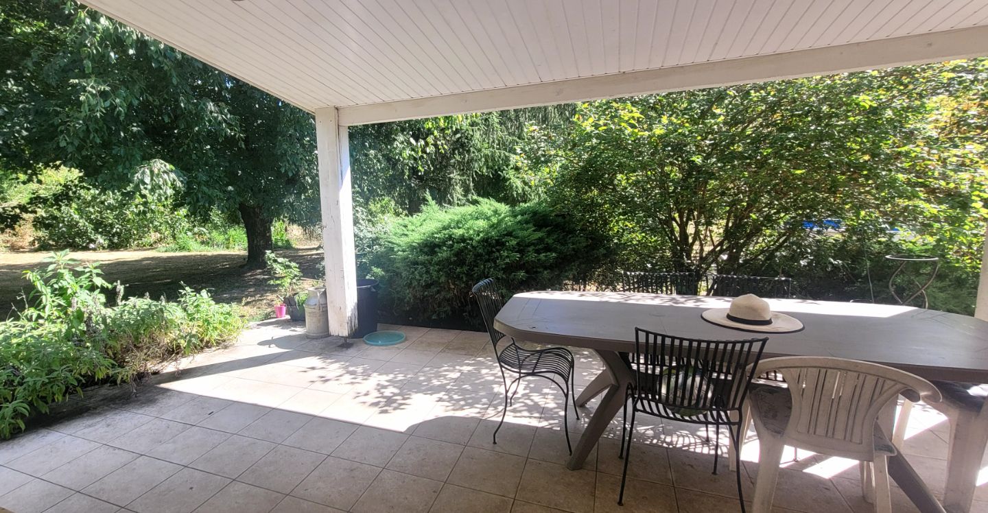 33910 ST CIERS D'ABZAC - MAISON 120M² 4 CHAMBRES 3900 M² JARDIN