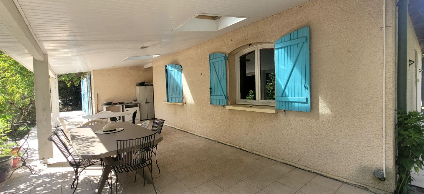 33910 ST CIERS D'ABZAC - MAISON 120M² 4 CHAMBRES 3900 M² JARDIN
