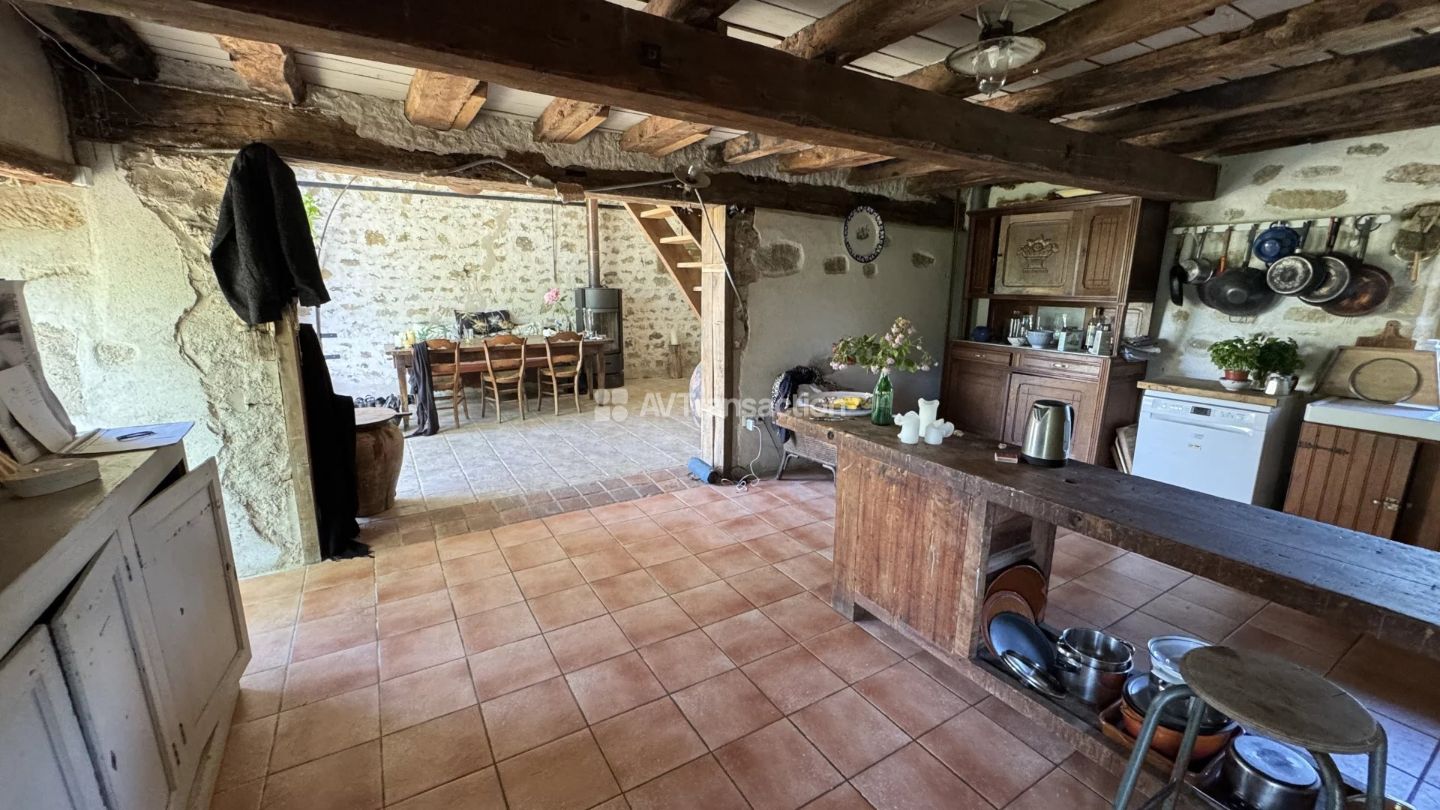Maison à vendre  - 12 pièce(s) - 425m2 - Bordière (03210)