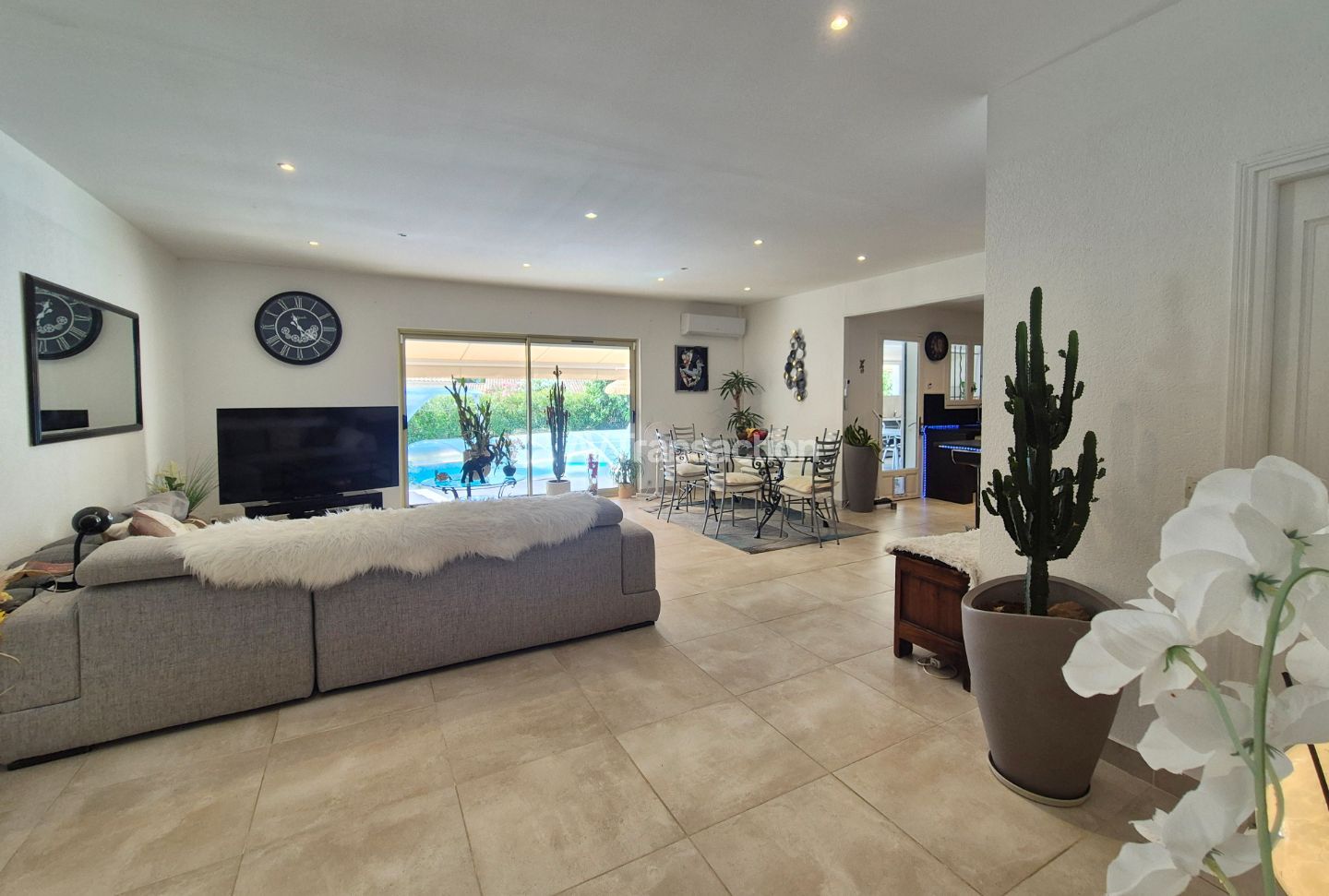 Maison à vendre  - 5 pièce(s) - 133m2 - Les Arcs (83460)
