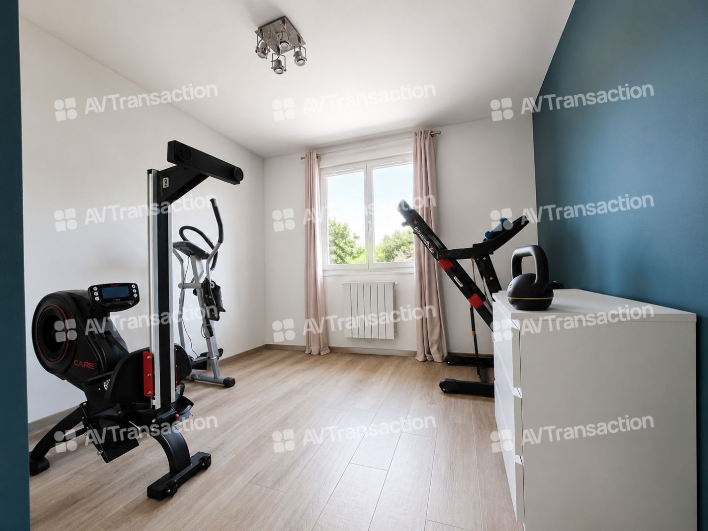 TRES BELLE MAISON 138 m² SUR TERRAIN DE 458 m² - 4 CHAMBRES 