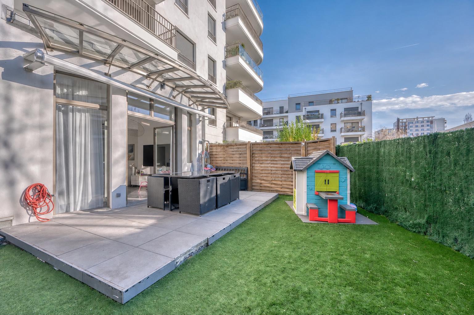 Appartement à vendre  - 5 pièce(s) - 117m2 - Rueil-malmaison (92500)