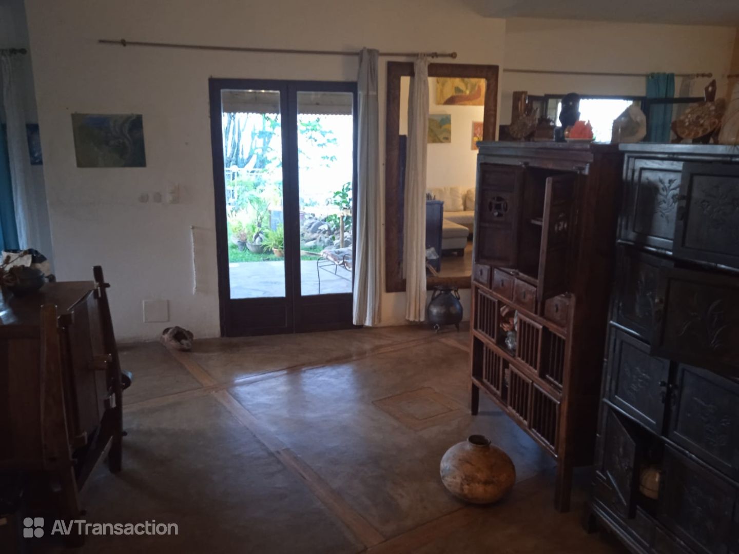 MAISON F7/8-180 m²-Terrain 1200 m²-BDN SAINTE CLOTILDE (97490)