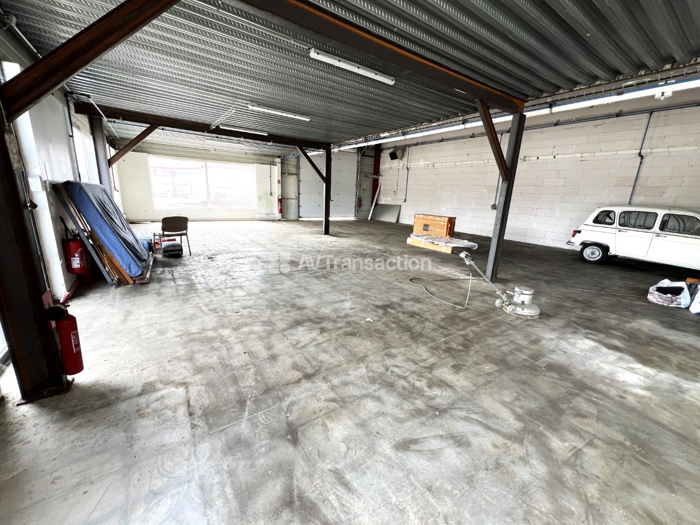 A vendre , Vernon ( 27200 ) , Batiment-local  commercial  260 m2