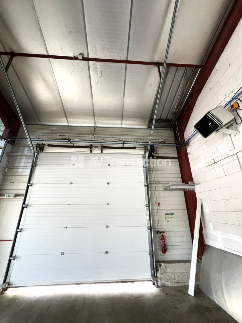 Local commercial à vendre  - 4 pièce(s) - 260.01m2 - Vernon (27200)