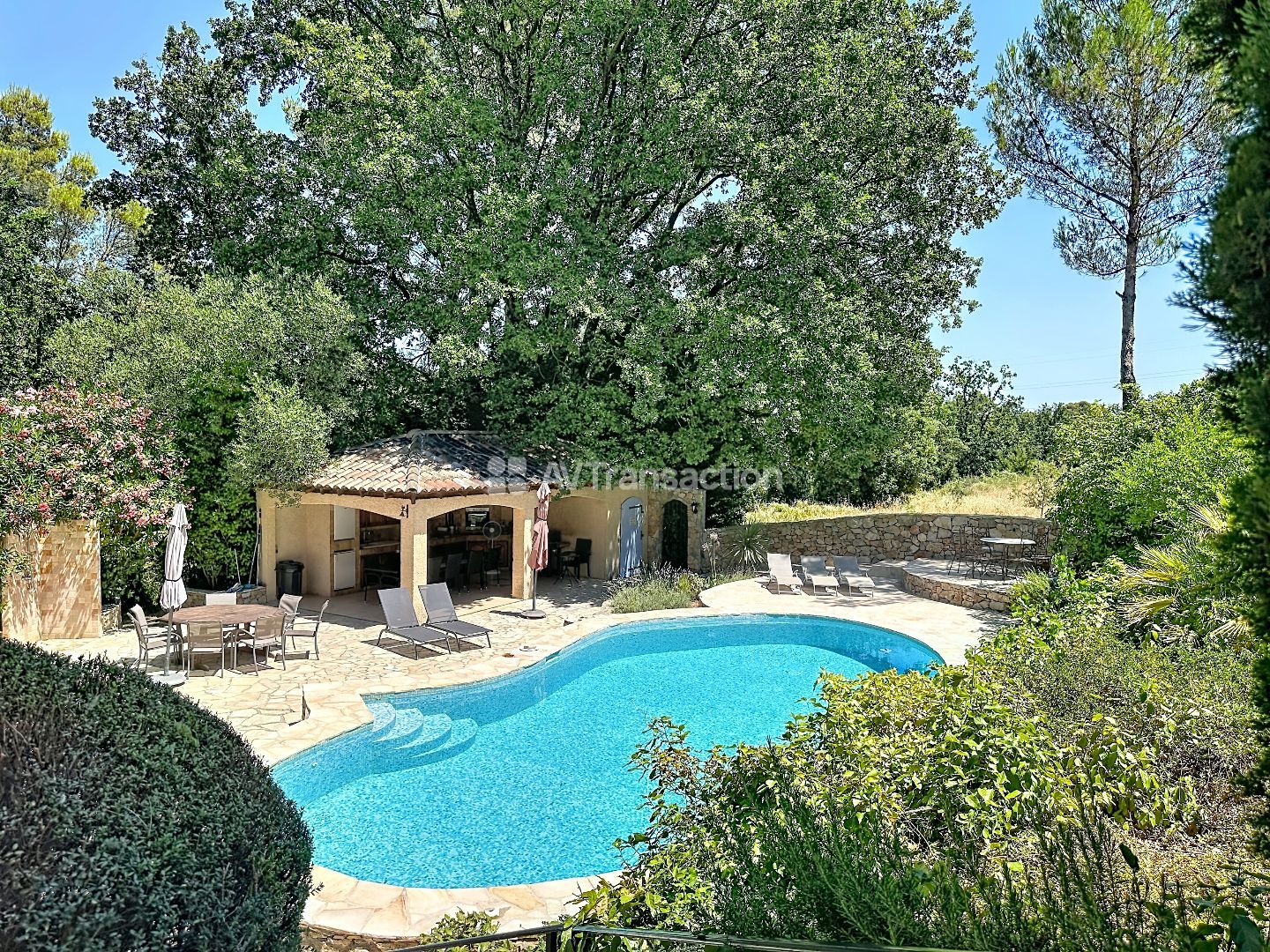 Maison à vendre  - 11 pièce(s) - 230m2 - Lorgues (83510)