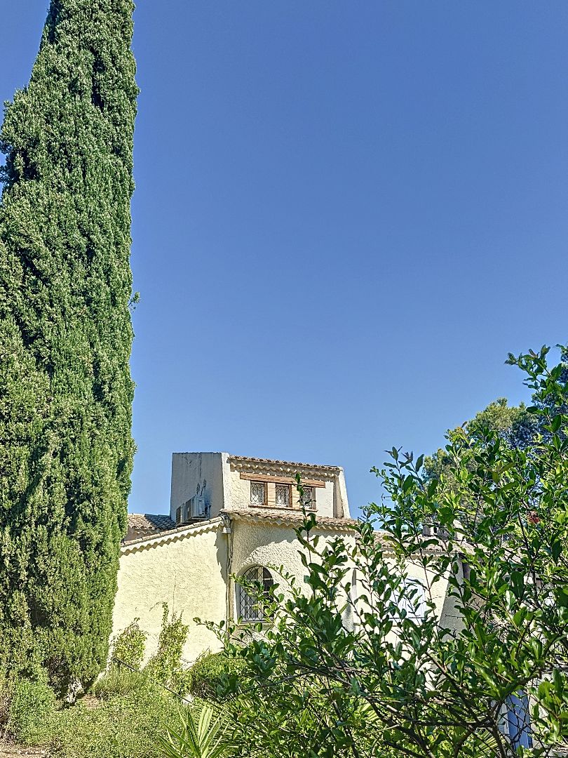 Grande villa de caractère en Provence avec piscin proche Lorgues