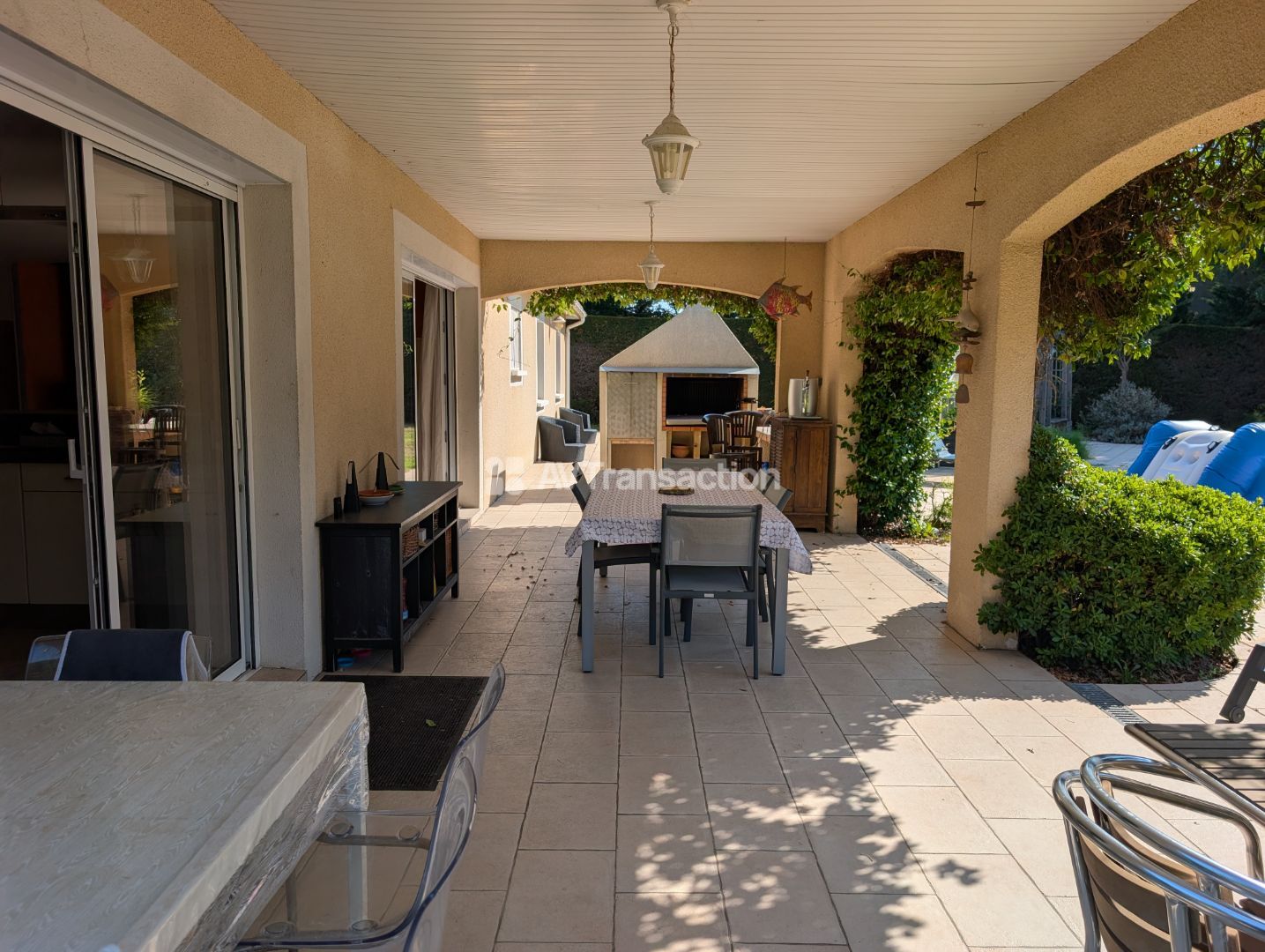Maison à vendre  - 7 pièce(s) - 177m2 - Izon (33450)