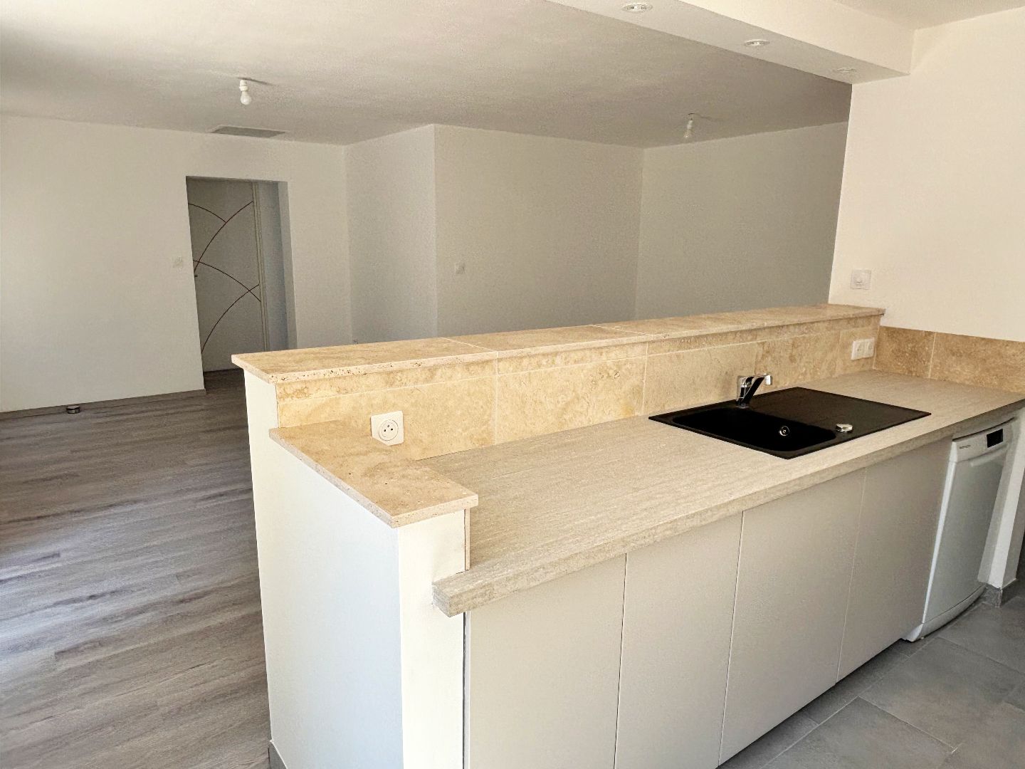 Maison rénovée dans un domaine sécurisé
