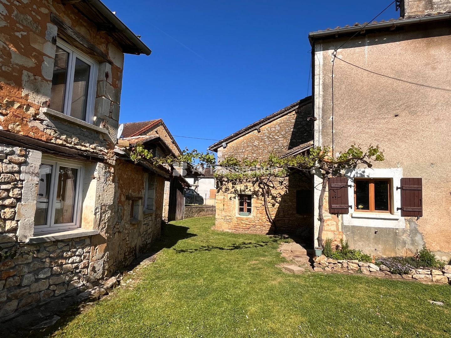 Maison à vendre  - 5 pièce(s) - 110m2 - Javerlhac-et-la-chapelle-saint-robert (24214)