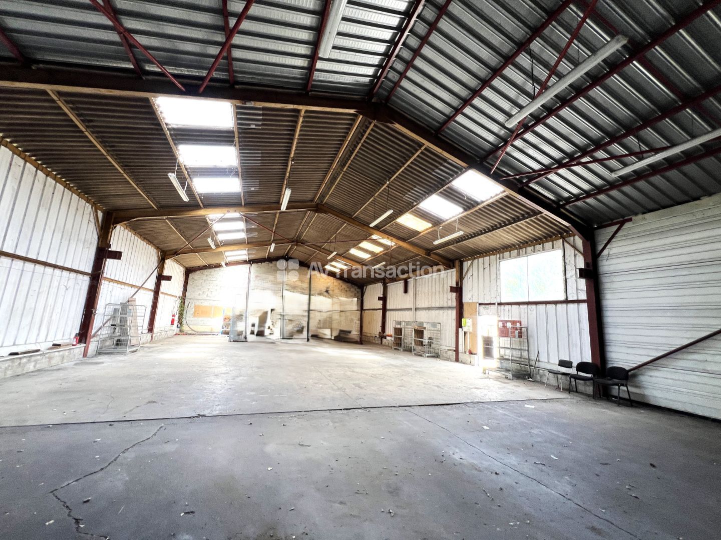 Locaux d'activité à vendre  - 5 pièce(s) - 592m2 - Vernon (27200)