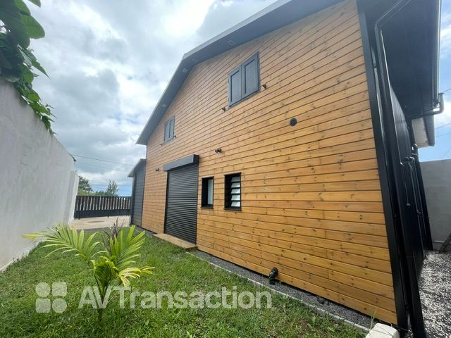 MAISON JUMELEE F4 - 90 m² - RENOVEE A NEUF - JARDIN
