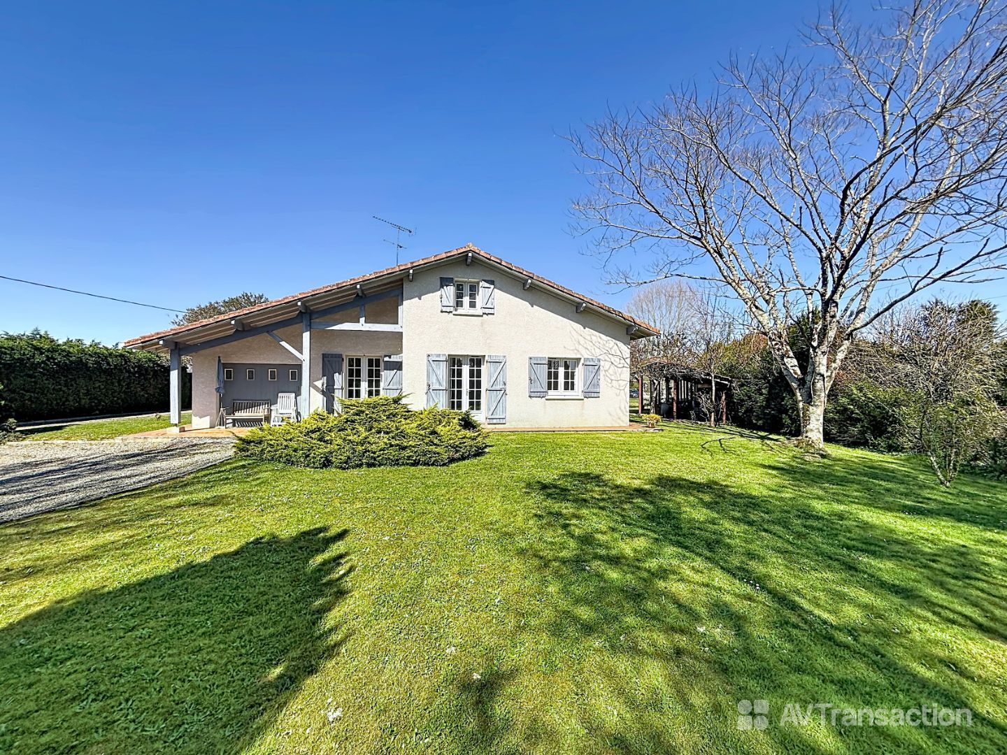Maison au calme, 3 chambres, grand terrain