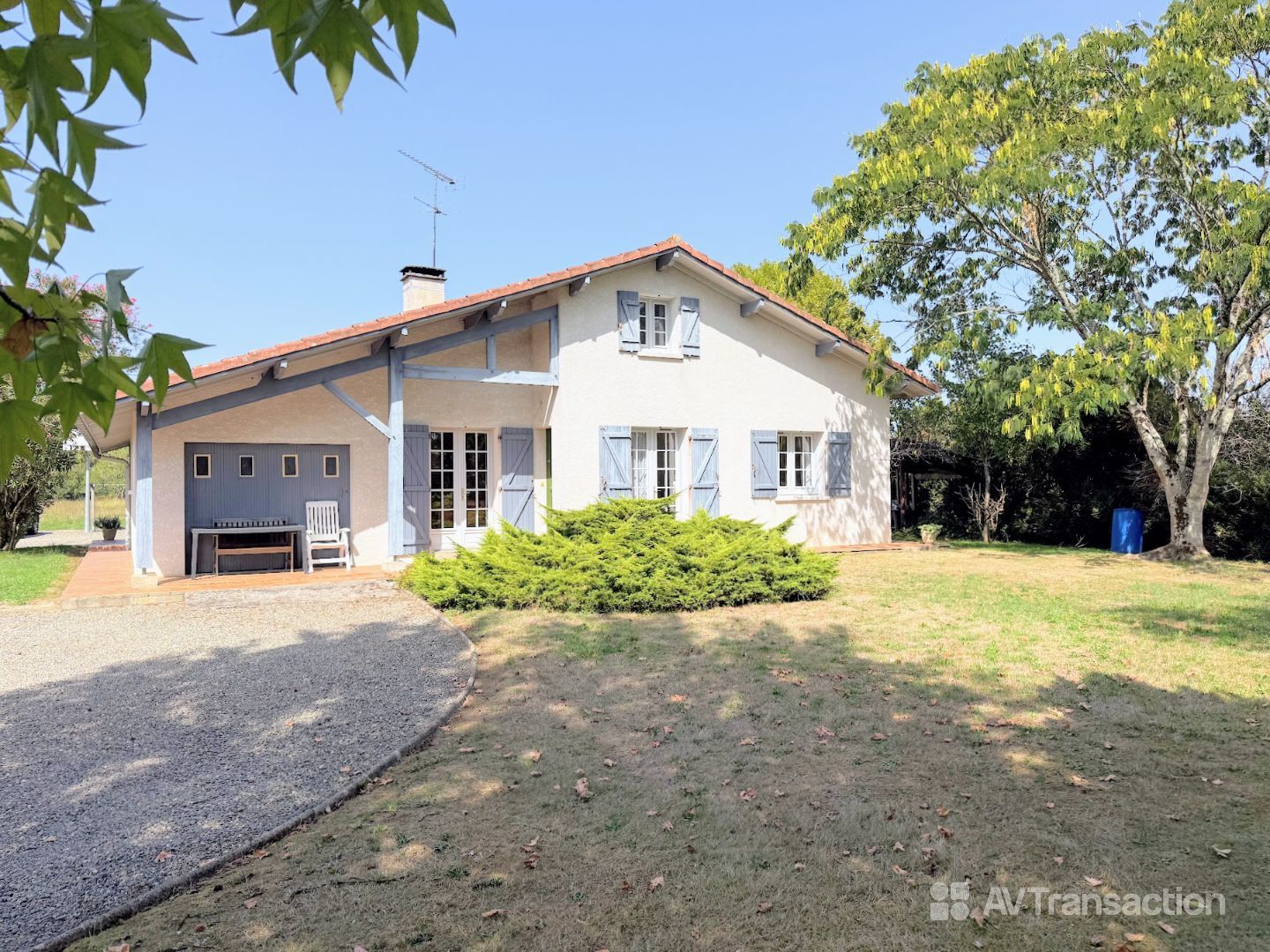 Maison au calme, 3 chambres, grand terrain